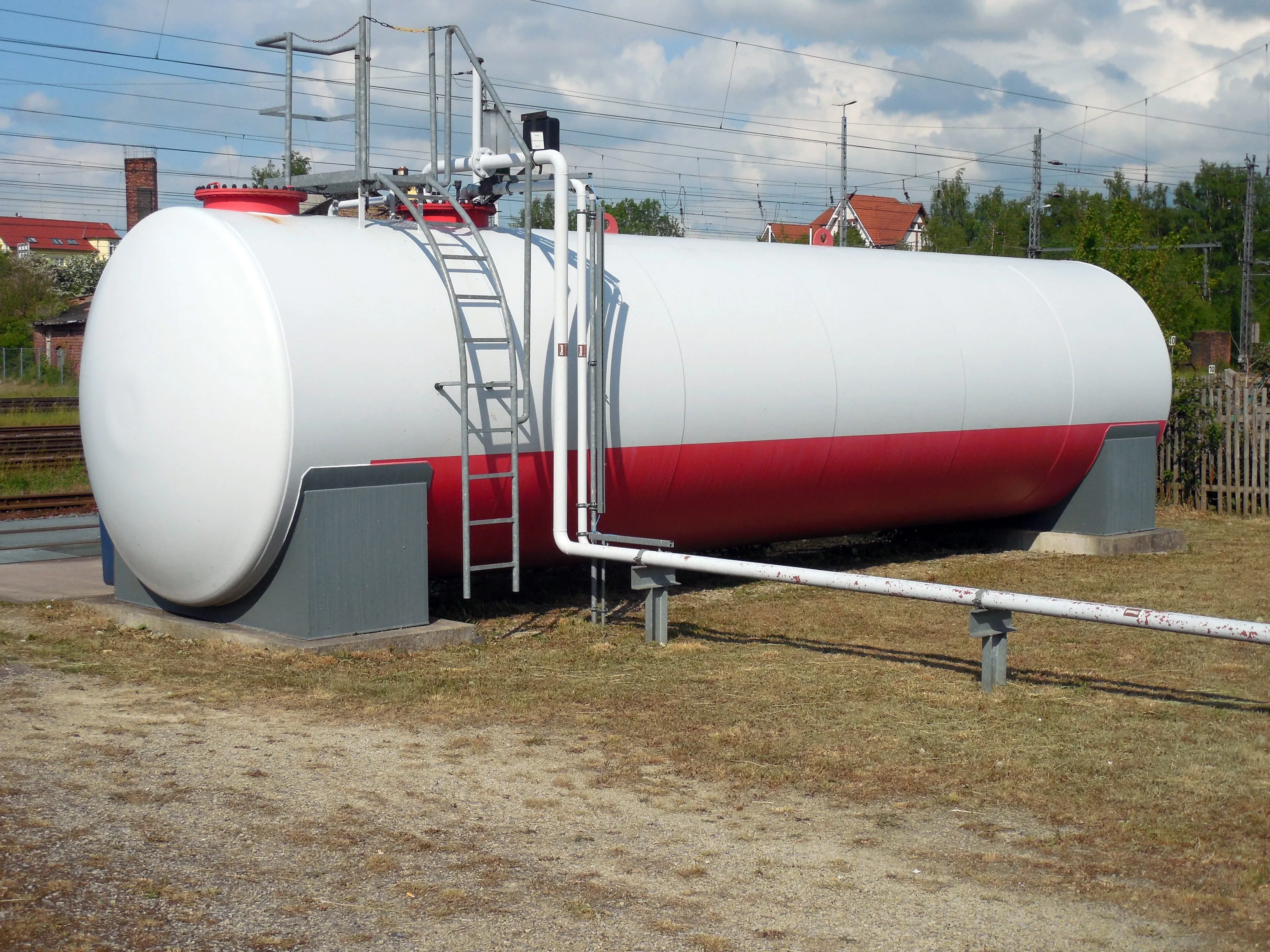 Отстойники воды и нефти купить в Мурманске